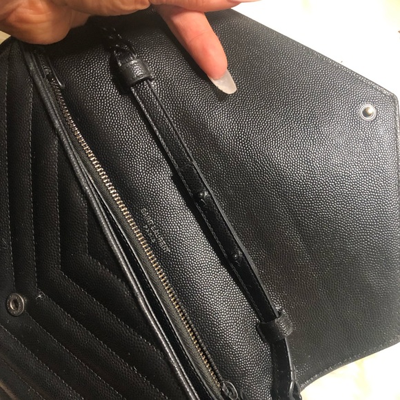 Yves Saint Laurent Matelasse Monogram Chain Purse - Picture 3 of 7